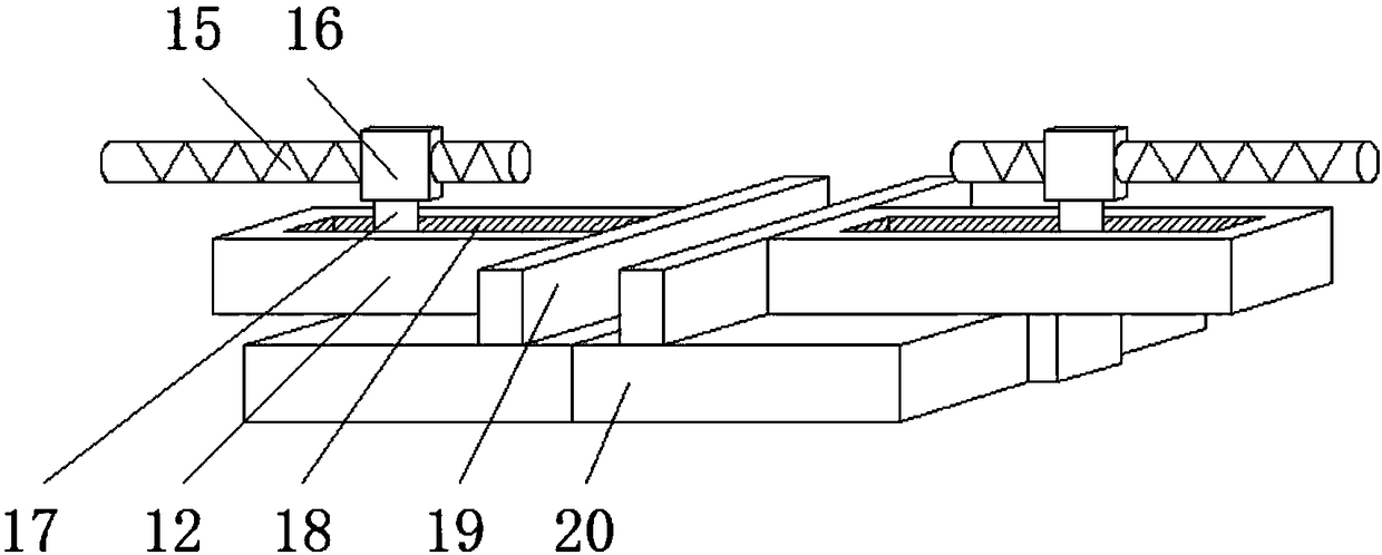 Pre-crushing device of high-purity quartz sand