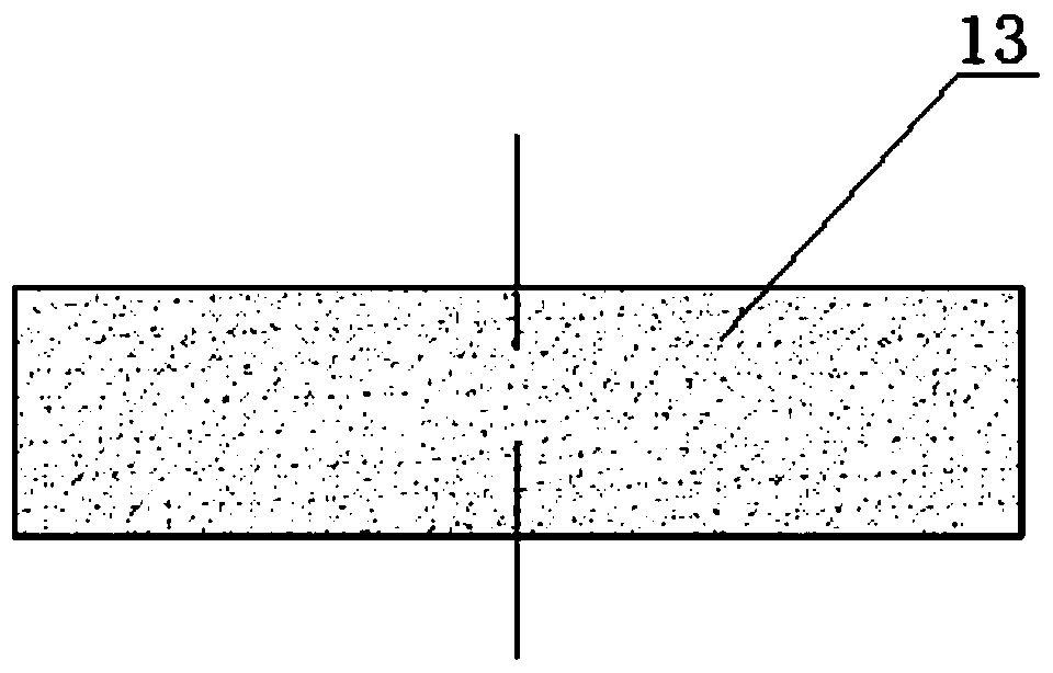 An anti-clogging and easy-to-clean microporous ceramic drip irrigation device