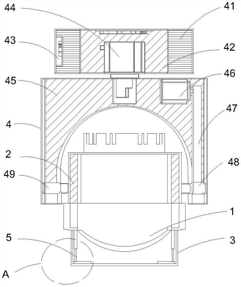 Multi-directional lamp capable of adjusting illumination direction