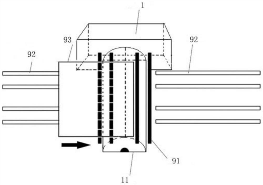 Automatic grout distributing device and grout distributing method for the bottom of ceramic tile adobe