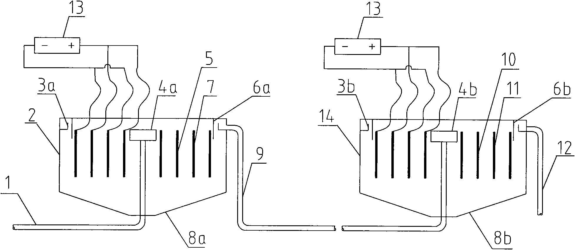 Method for processing effluent by two-stage electrolysis and device thereof