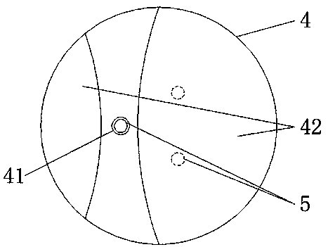 Puncture device with multi-needle structure for blood detection