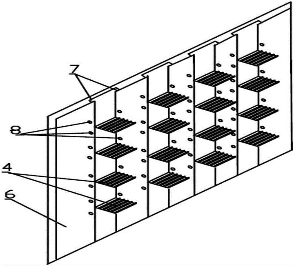 Accelerated corrosion test device capable of simulating marine environment