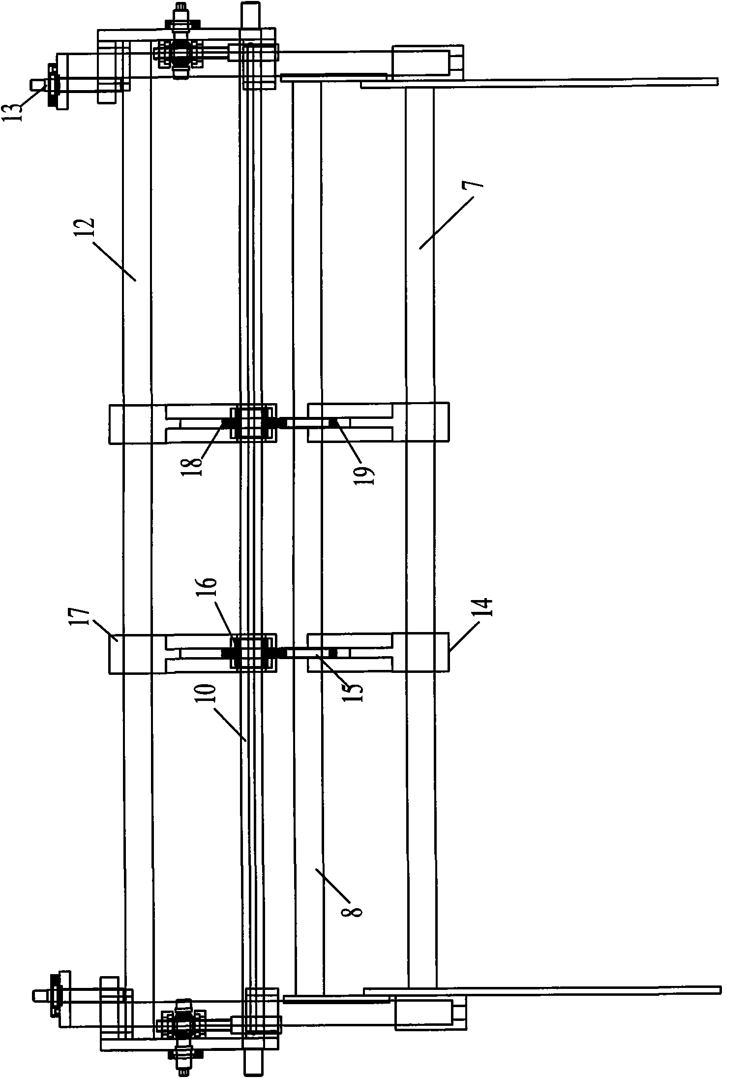 Impressing device for full-automatic corrugated cardboard box gluer