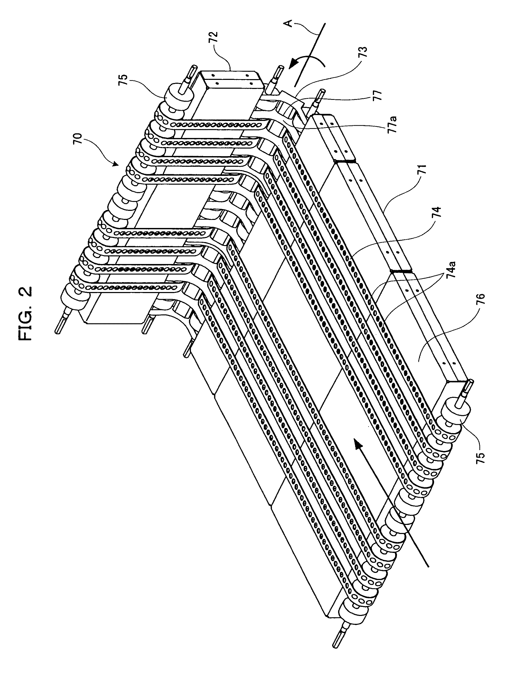 Paper transport apparatus with inverting turn guide having range of curvature radius