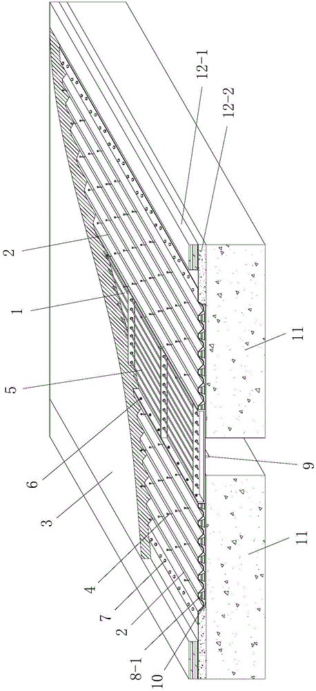 Stiffened joint-crossing plate based bridge deck jointless expansion device and construction method thereof