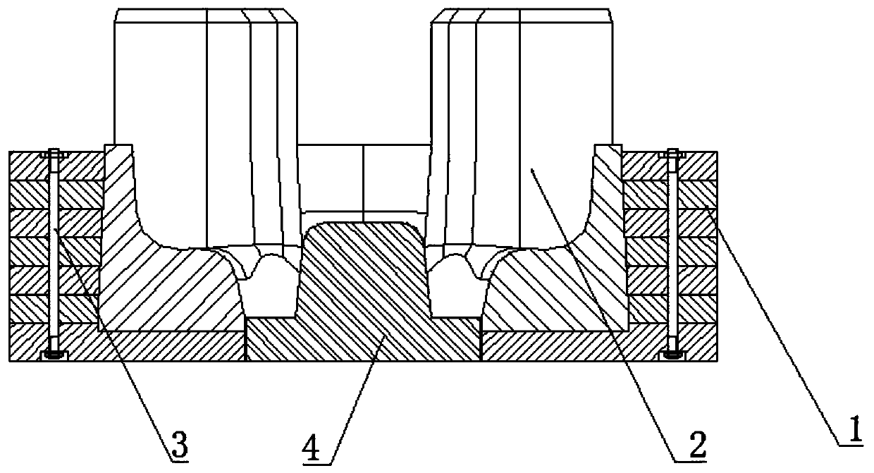 A combined mold for integral forging of hinged beams and a method for processing hinged beams