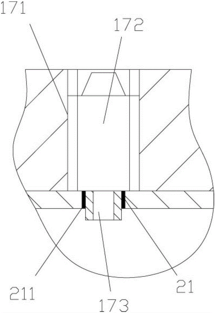 Cloth intermediate conveying device capable of automatically collecting dust up and down