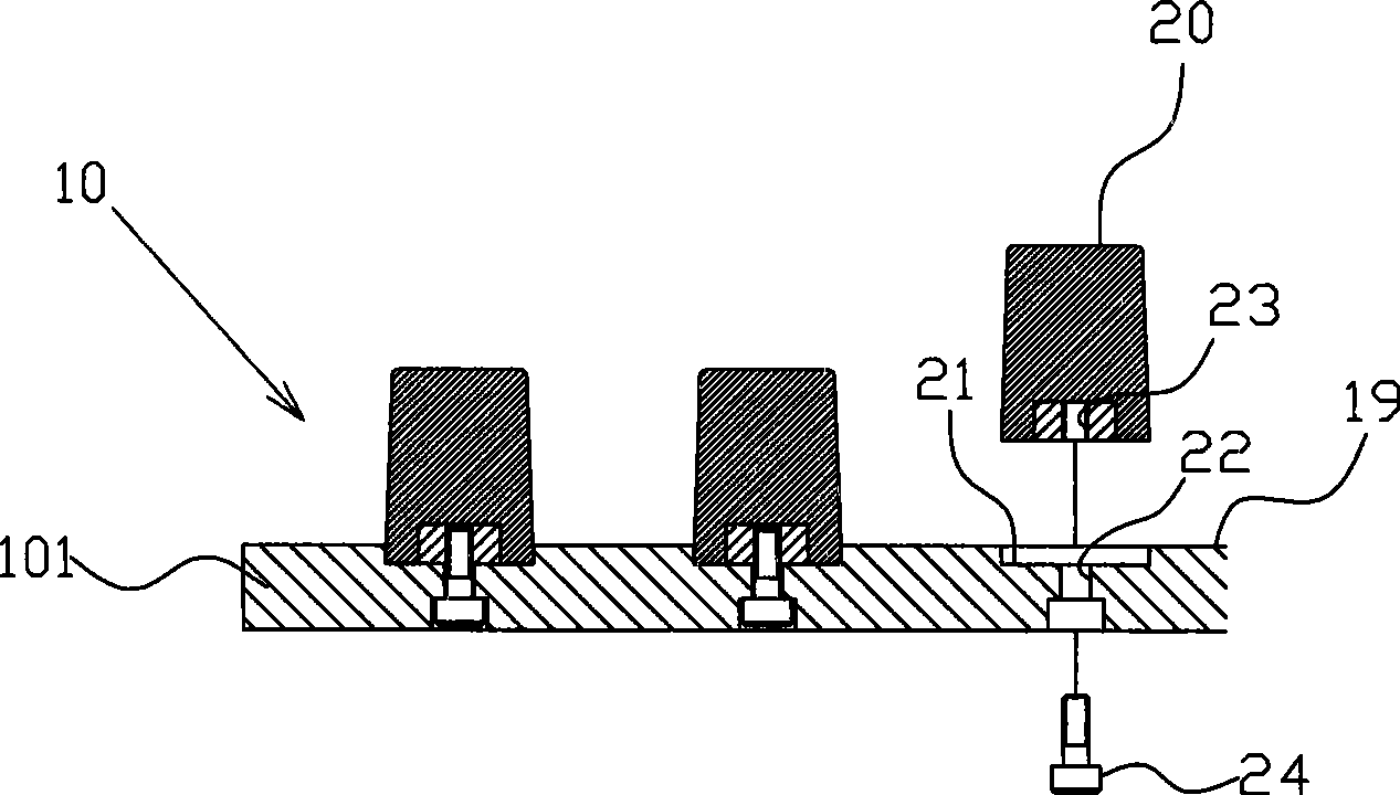 Forming method sheet material with hollow sandwich layer and die thereof