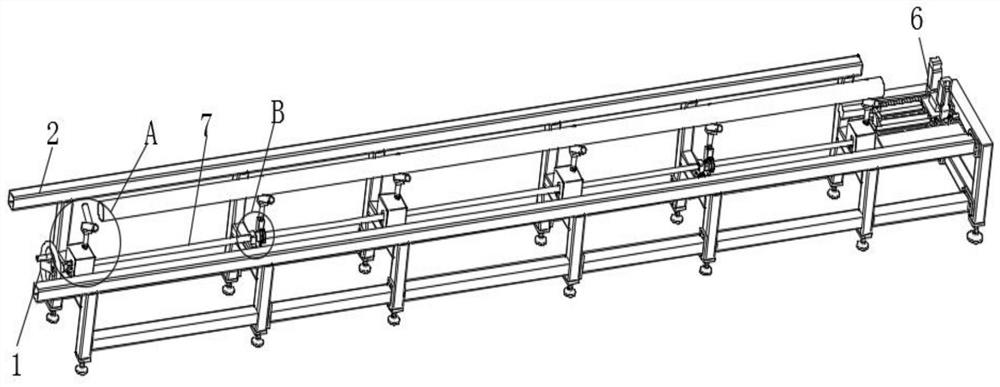 Feeding device for straw production and using method thereof