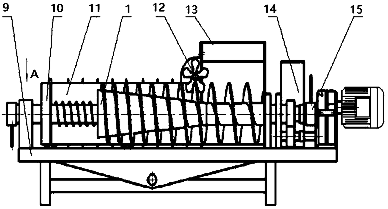 Squeezing shaft and vegetable dehydrator using squeezing shaft