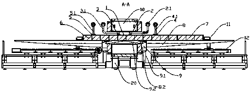 Reciprocating super-conducting magnetic separator capable of realizing continuous ore feeding, and magnetic separation method thereof