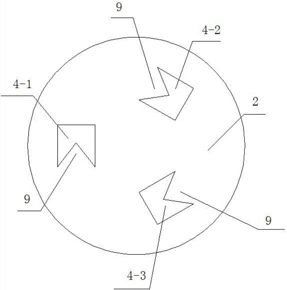 Device capable of generating kinetic energy by enhancing water hammer effect