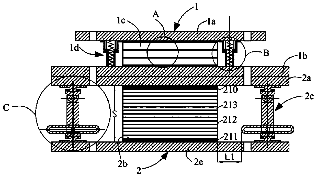 Three-dimensional shock isolation device and building