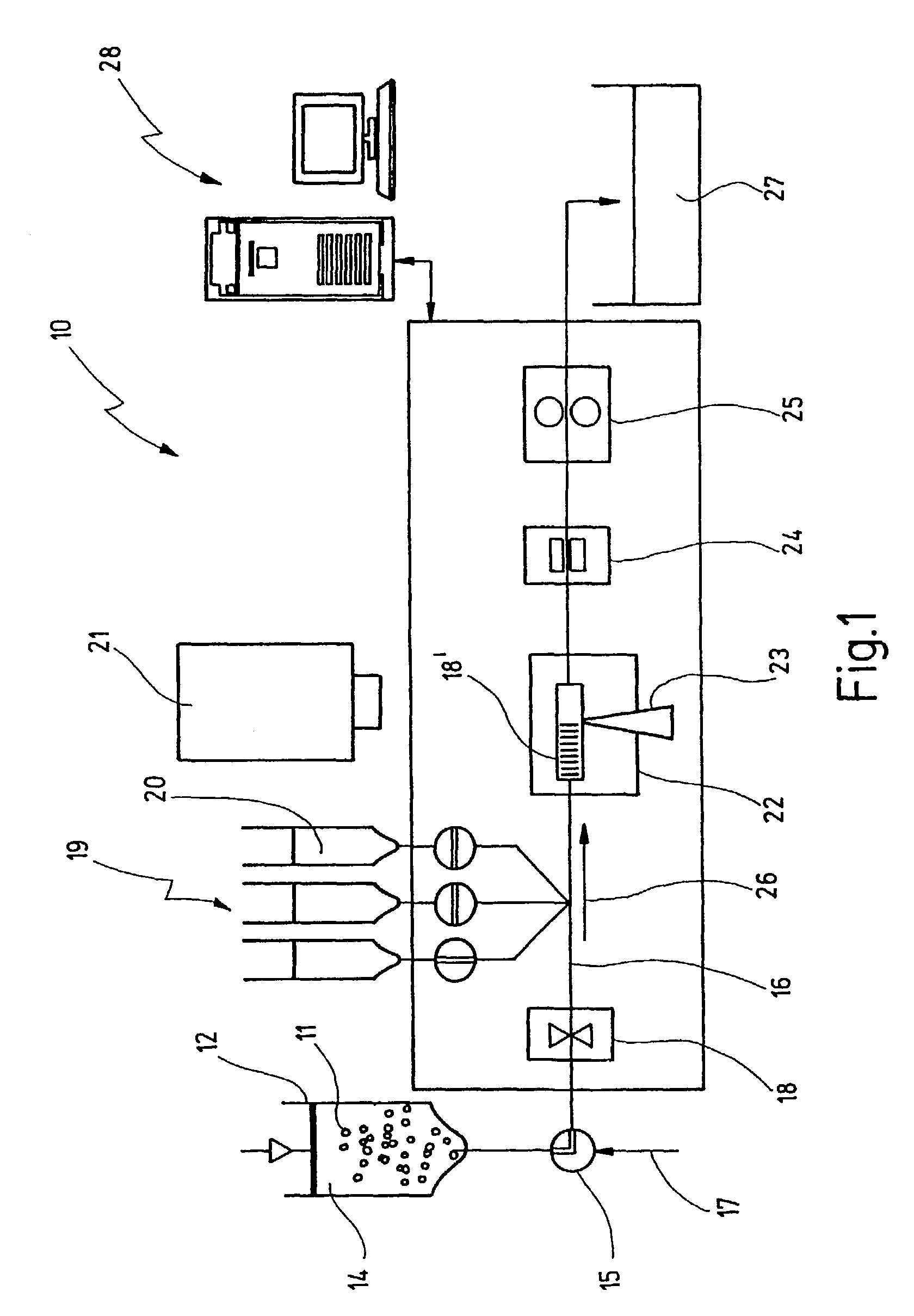 Apparatus and method for electrically contacting biological cells suspended in a liquid