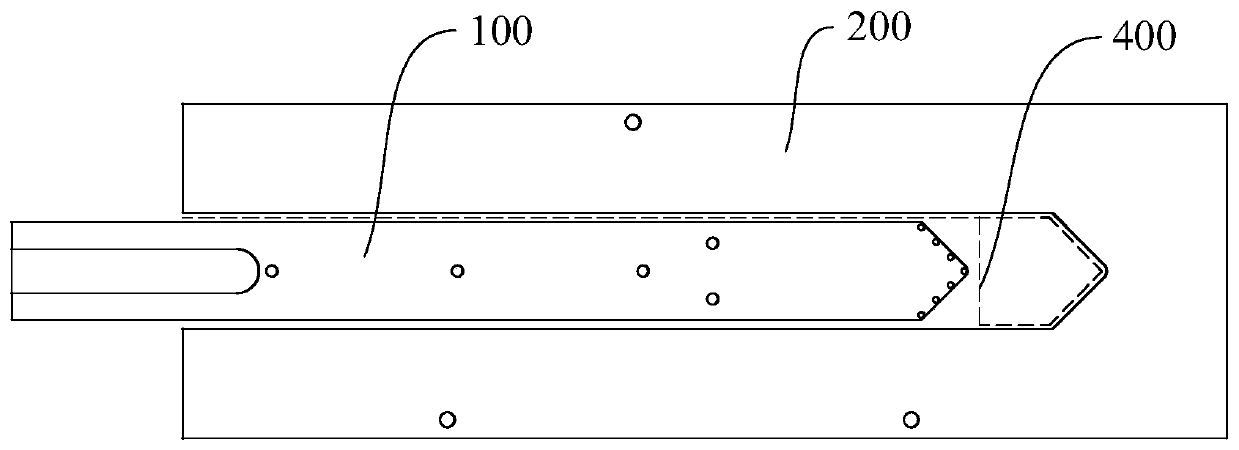 Material moving device and sleeve slit machine