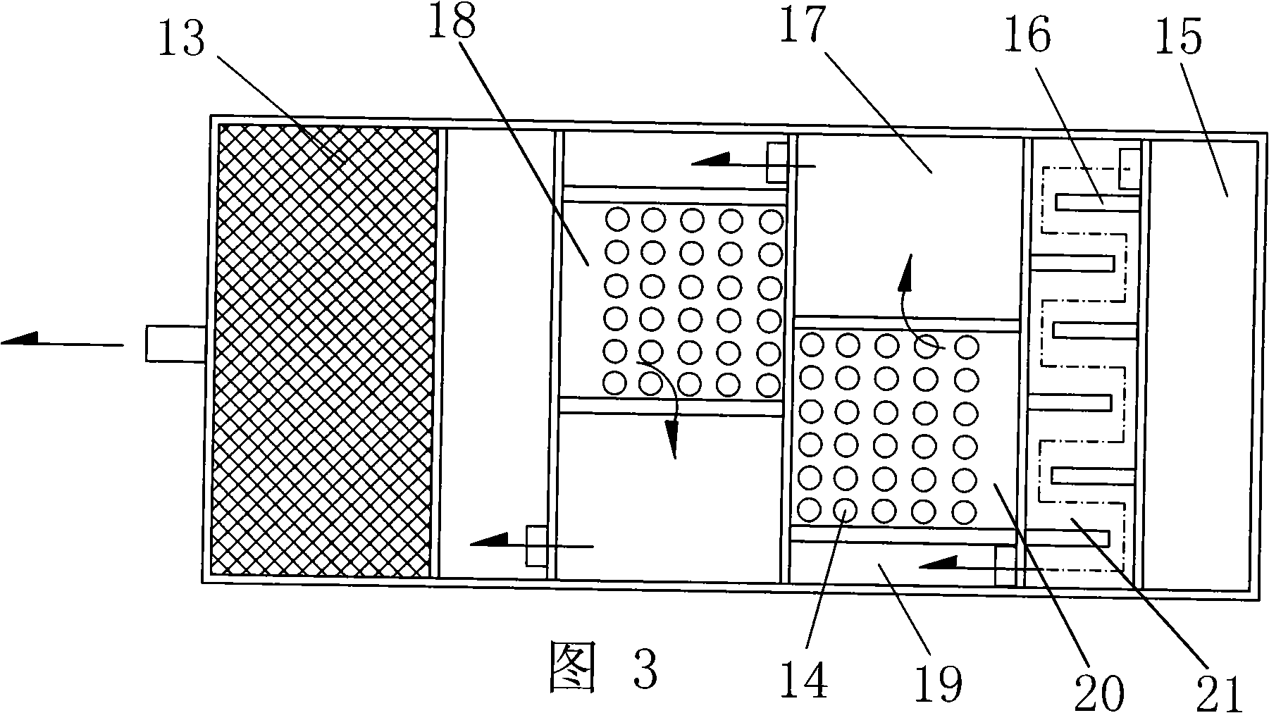 Wastewater treatment device for chrome plating by coke-scrap iron method