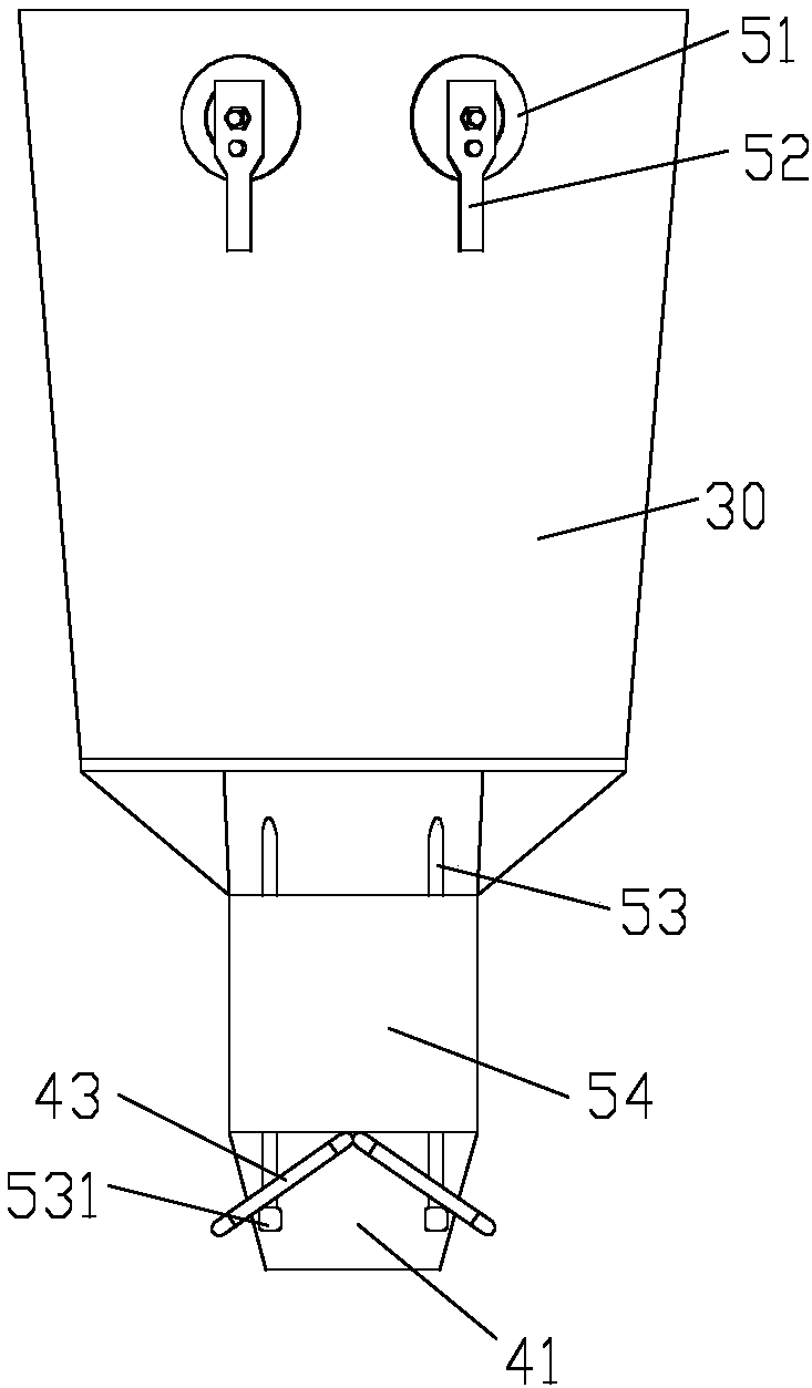 Free feeding dry and wet material groove for pigs