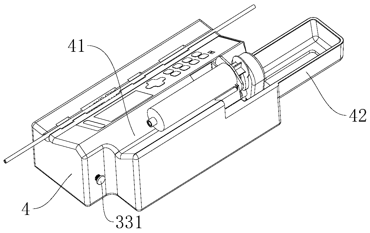 Infusion pump with driving device position adjusting function