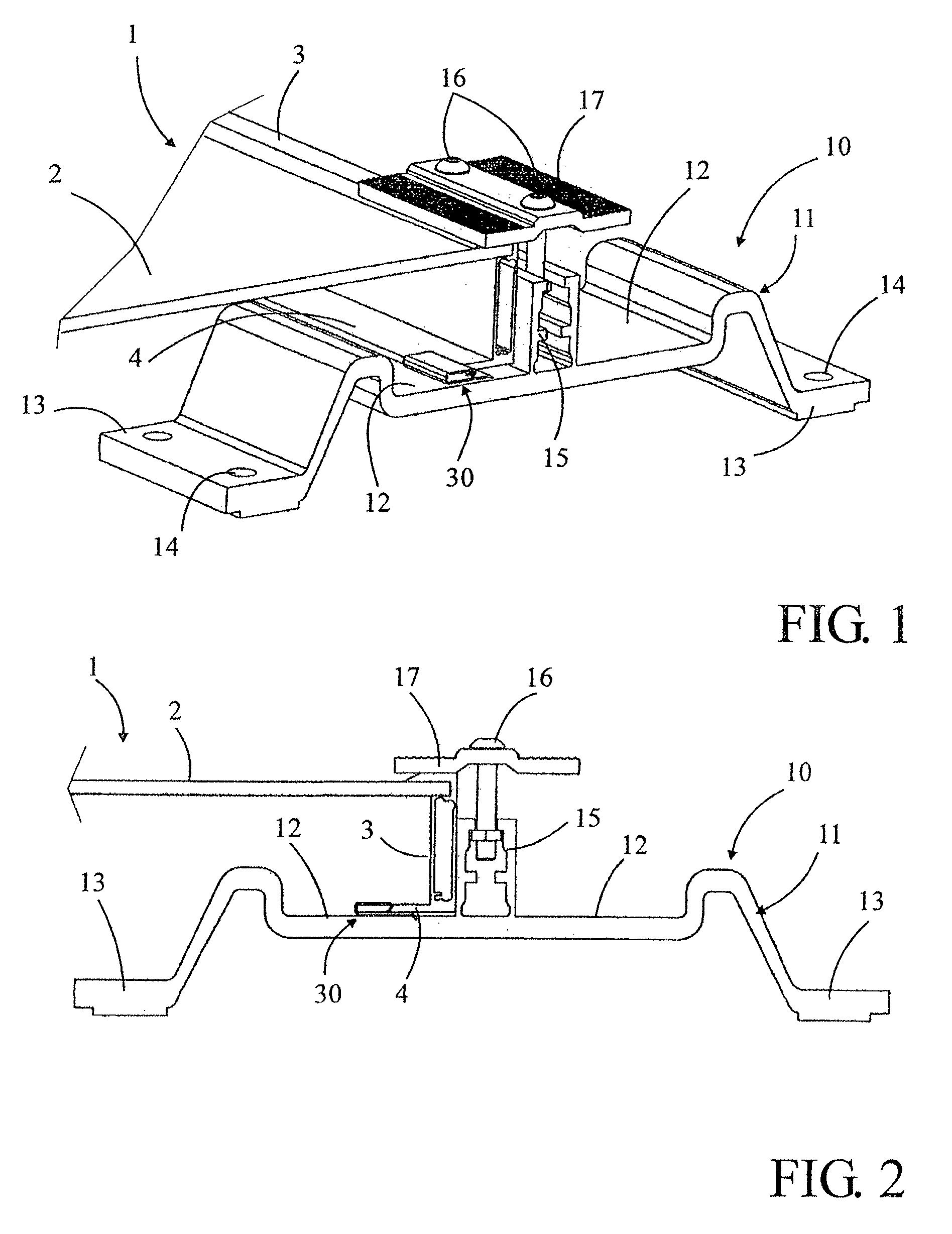 Separate connection device for grounding electrical equipment comprising a plurality of separate electrical components