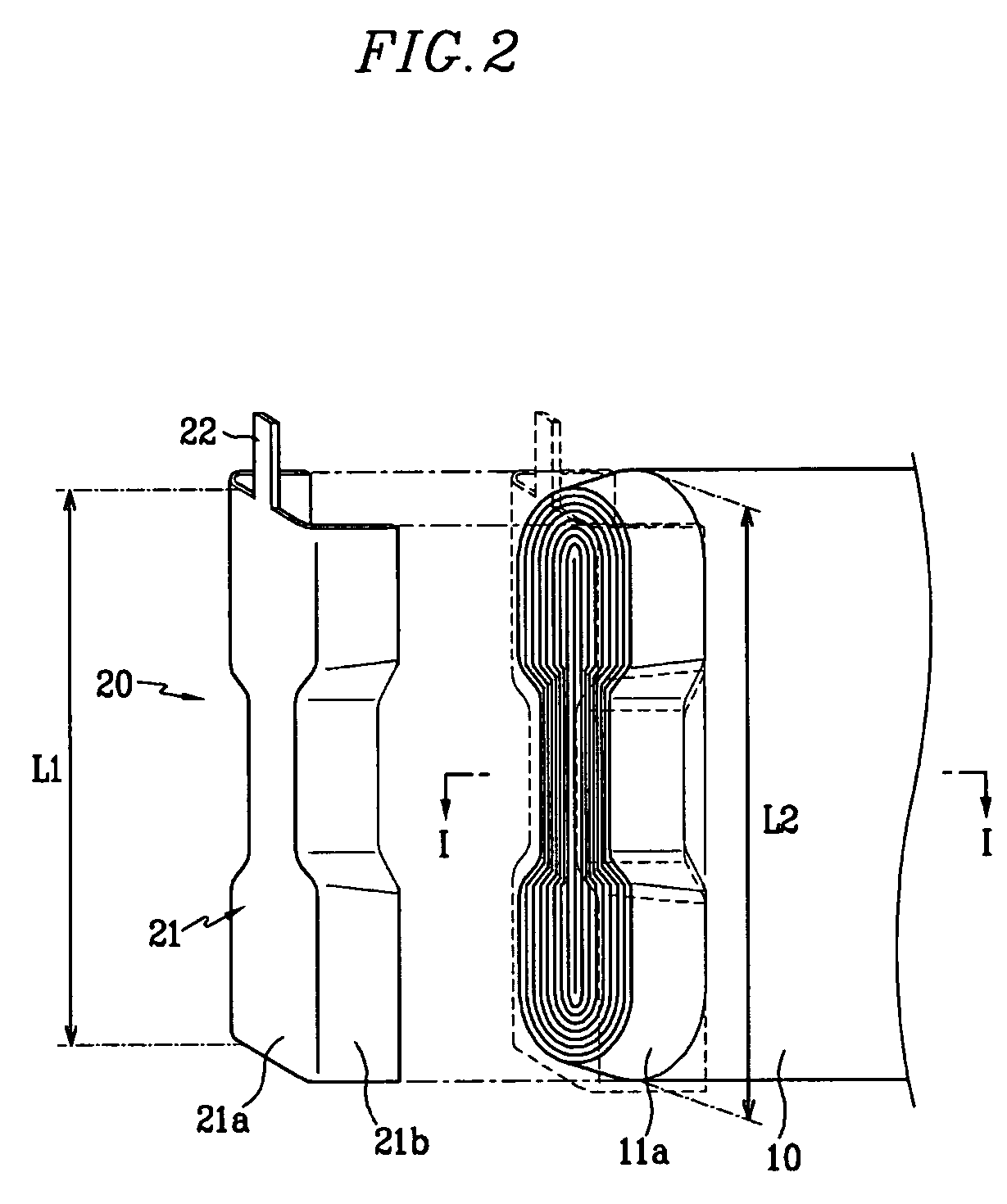 Rechargeable battery having current collecting plates coupled with uncoated regions of electrodes