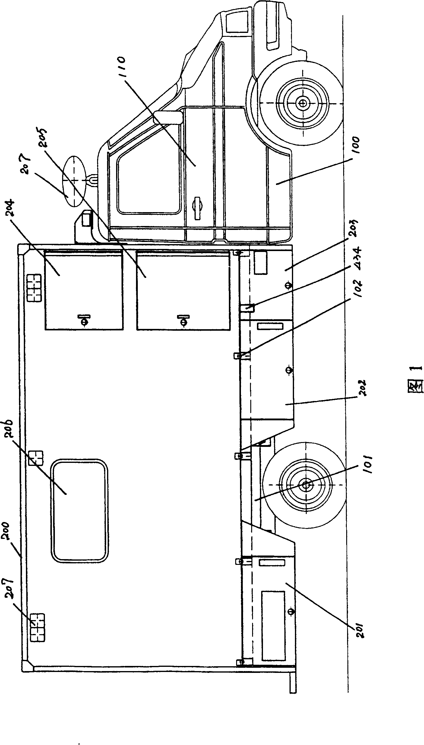 Negative pressure ambulance capable of preventing cross infection of doctor and patient