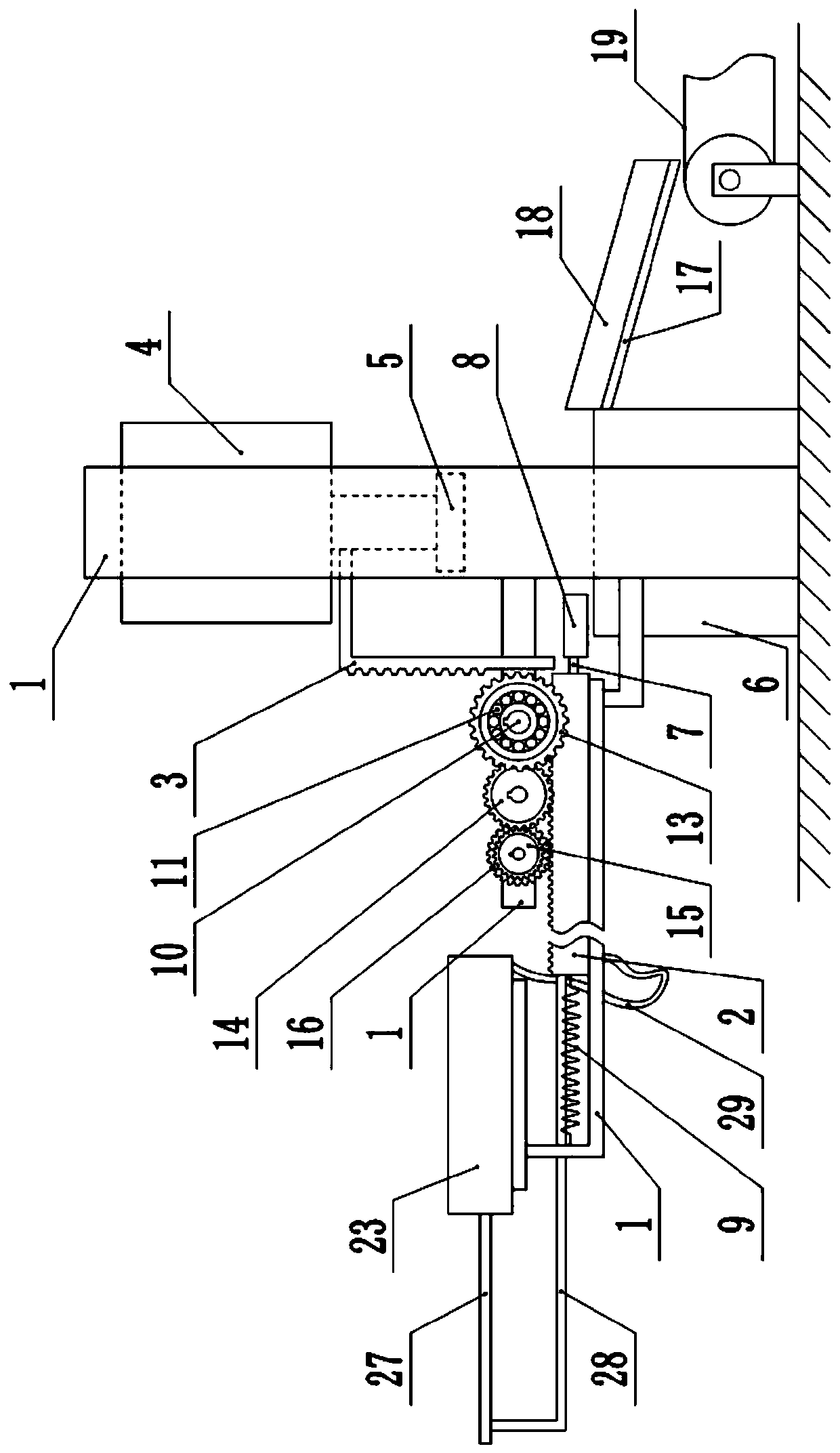 Automatic material pushing device