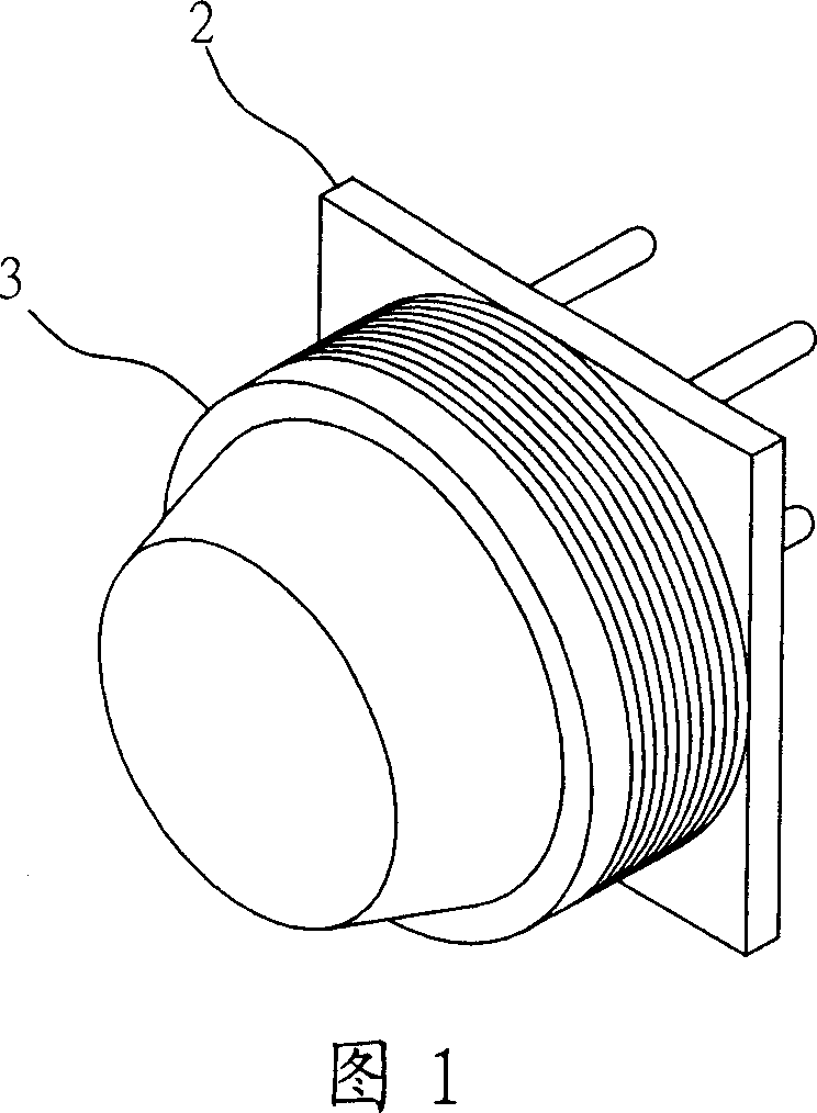 Light emitting module with automatically regulated light emitting power and its power regulating method