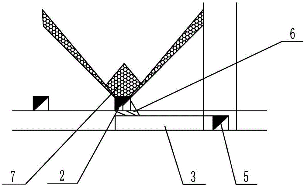 Method for stoping of stocked ore in stope by adopting sublevel stoping method