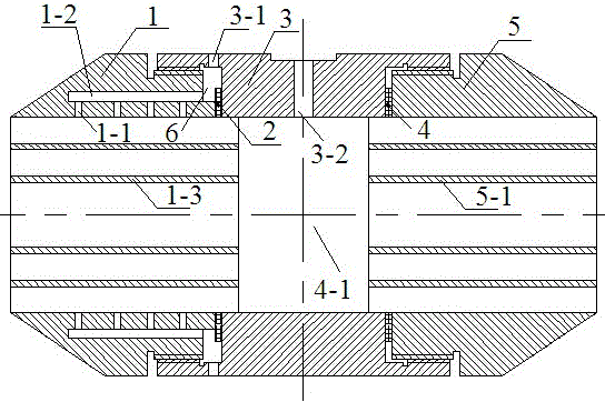 Water-removable microwave resonant cavity for steam humidity measurement