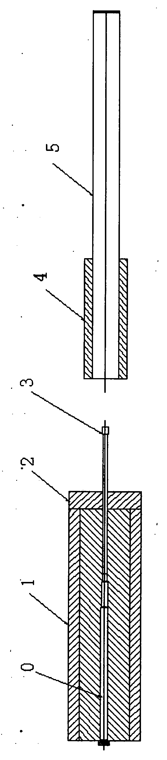 Cold upsetting forming die of slender bolt