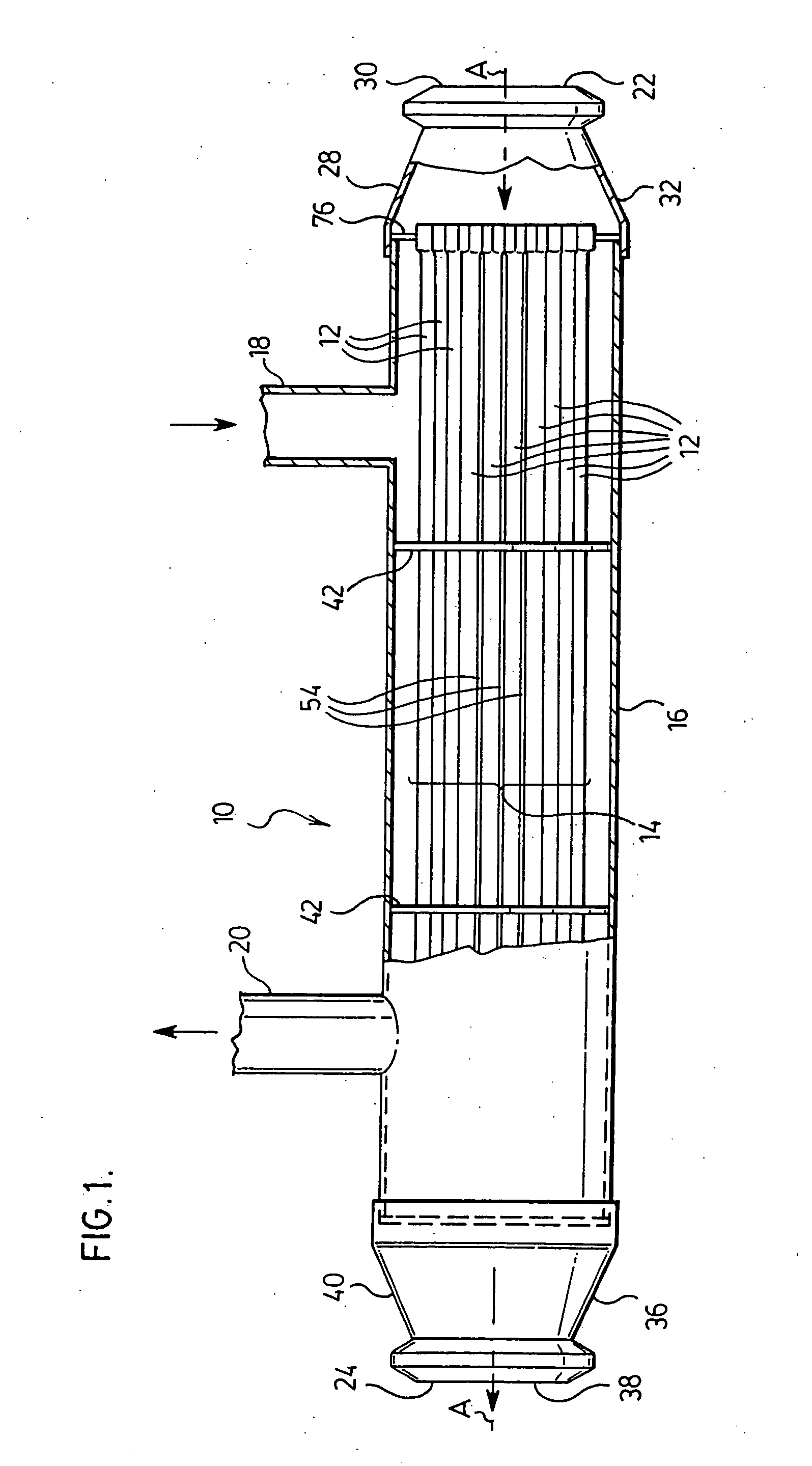 Tube bundle heat exchanger comprising tubes with expanded sections