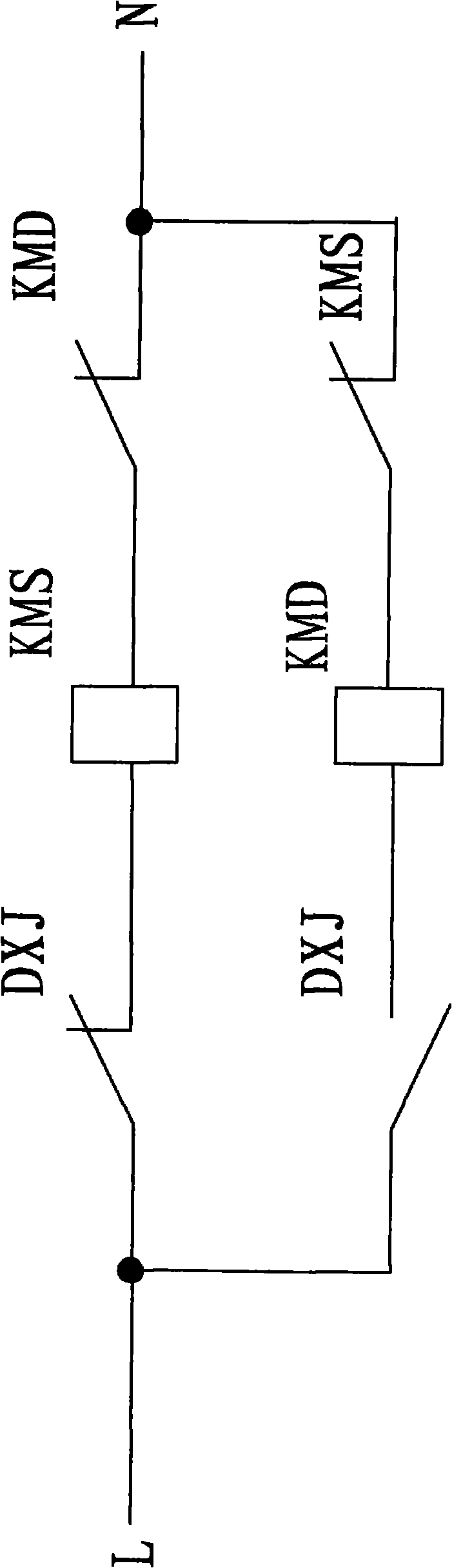 Three-phase voltage stabilizer for long-distance temporary power supply of single-phase generator