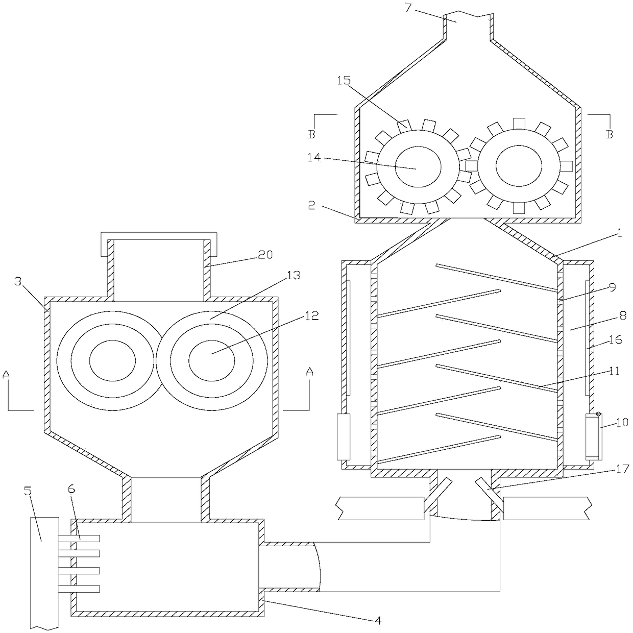 Straw drying and smashing device