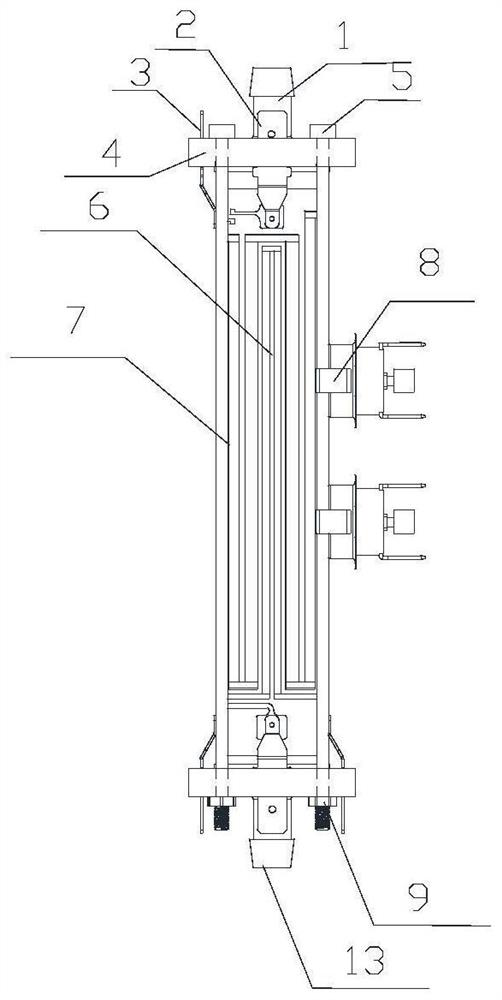 A round tube water heating device