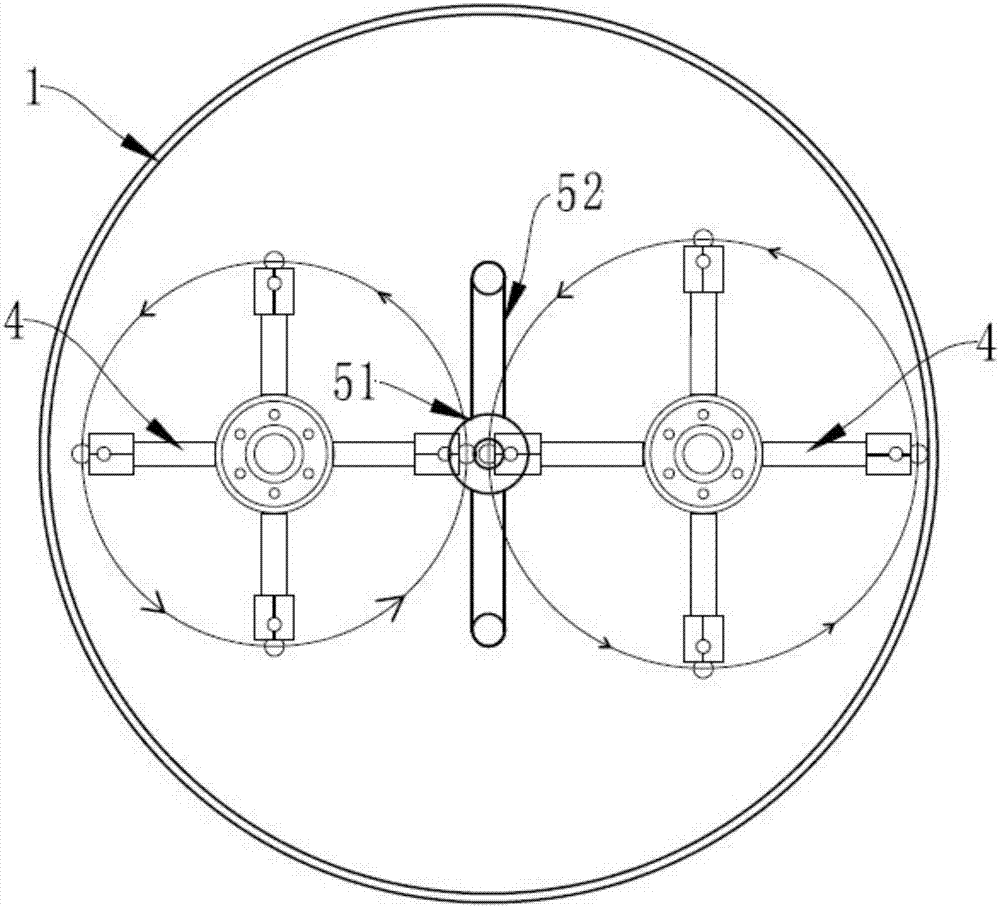 Stirring device easy to feed during operation