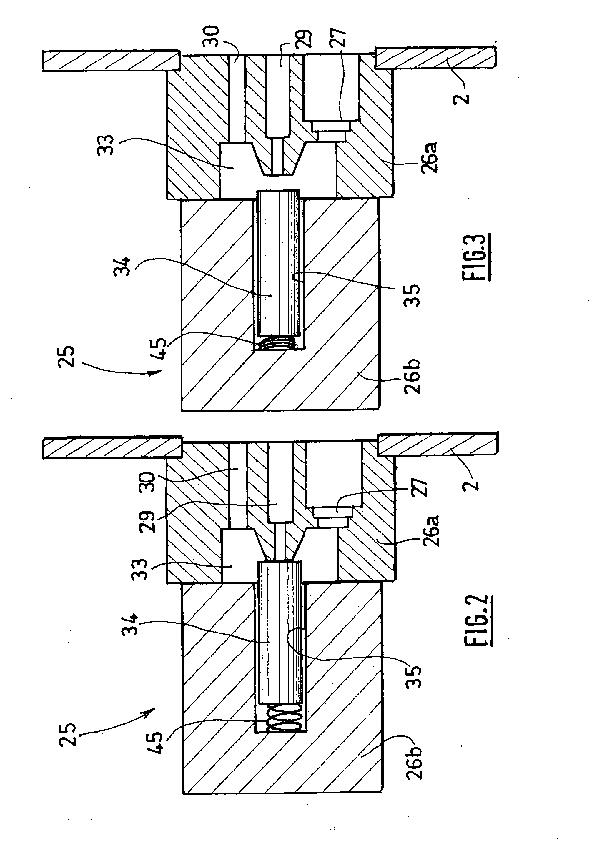 Variable-speed scroll-type refrigeration compressor