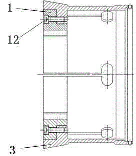 Short large-aperture inlaid centering fixture