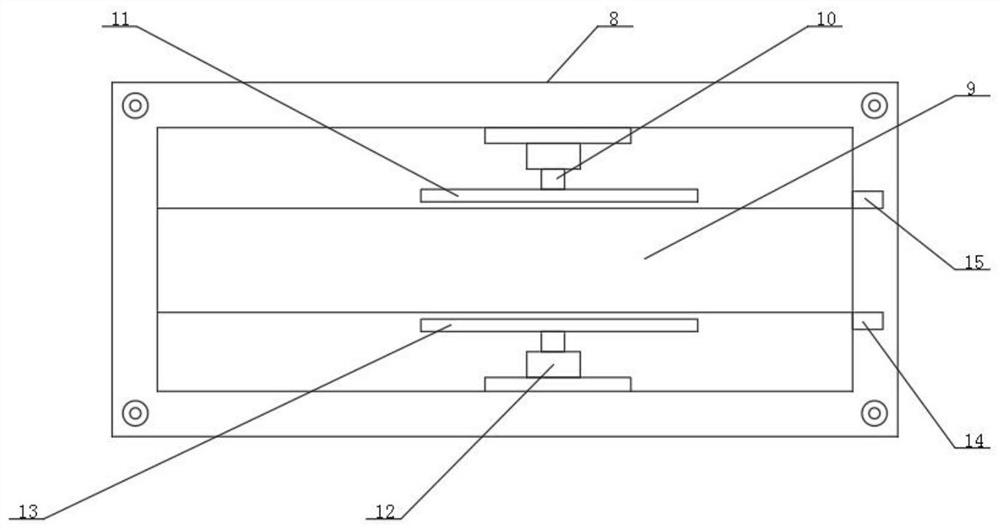 Conveying device for hinge conveying