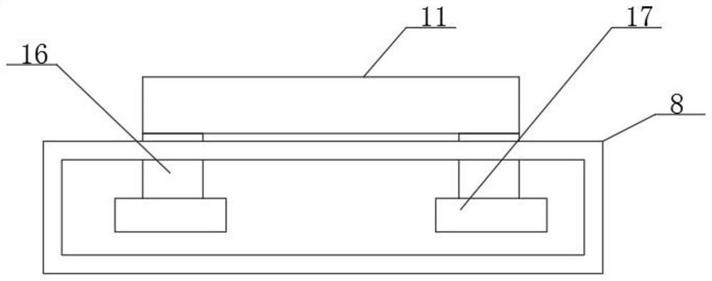 Conveying device for hinge conveying