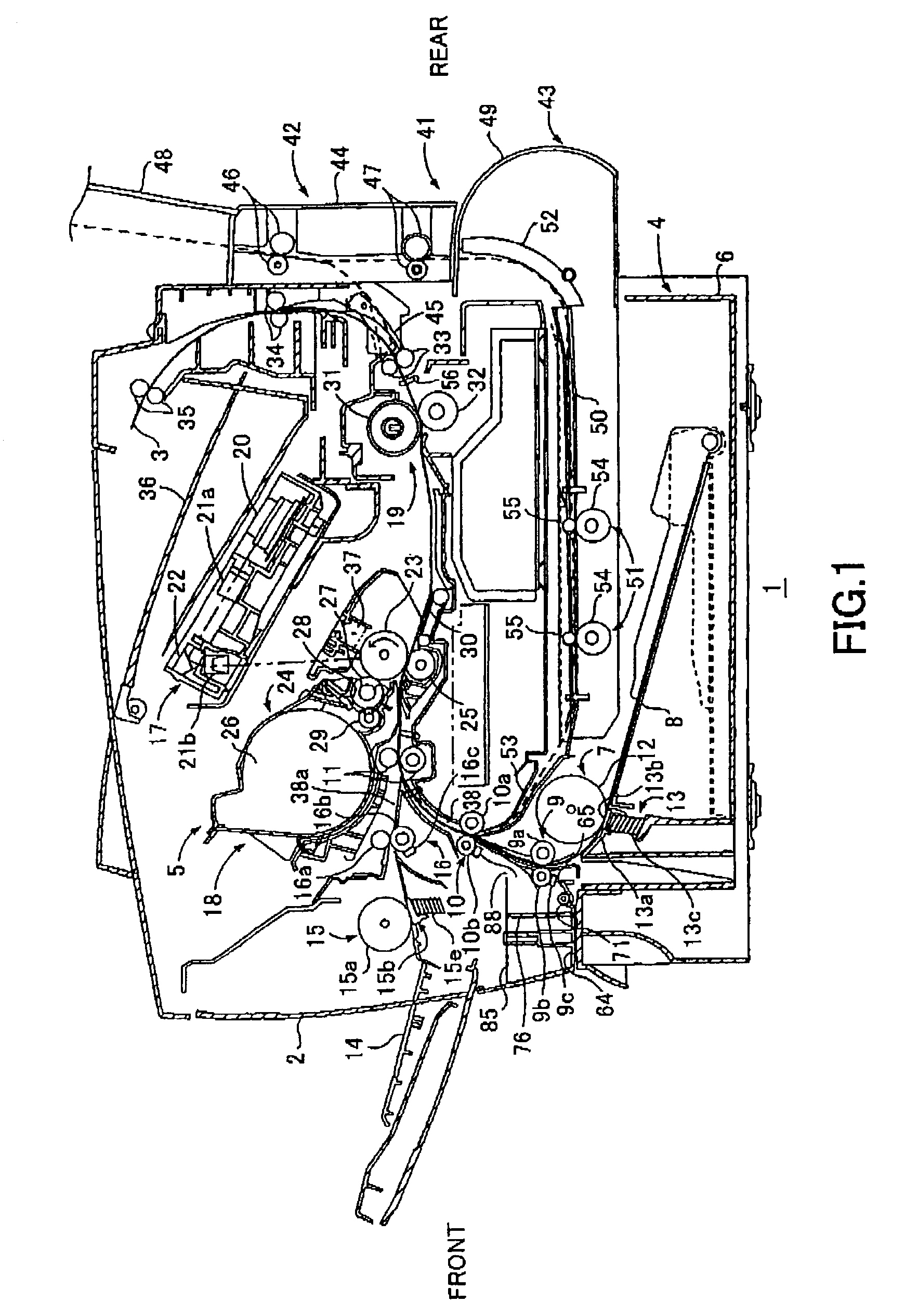 Image forming device having paper dust removing units