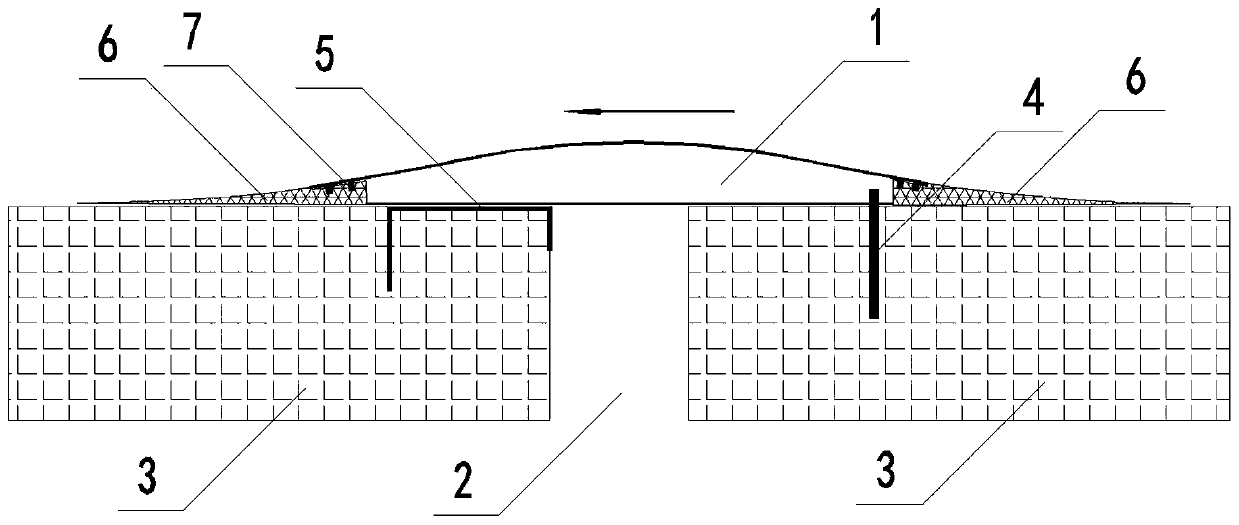 Simple bridge expansion joint structure