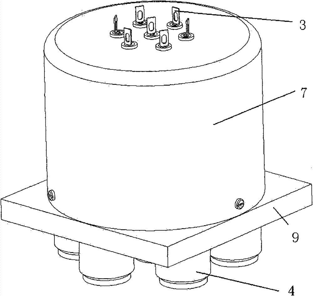 Single-pole multiple-throw suction type electromagnetic driving microwave coaxial switch