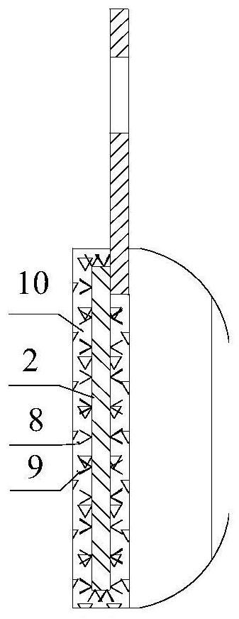 High-efficiency slag removal plate for hot metal slag removal