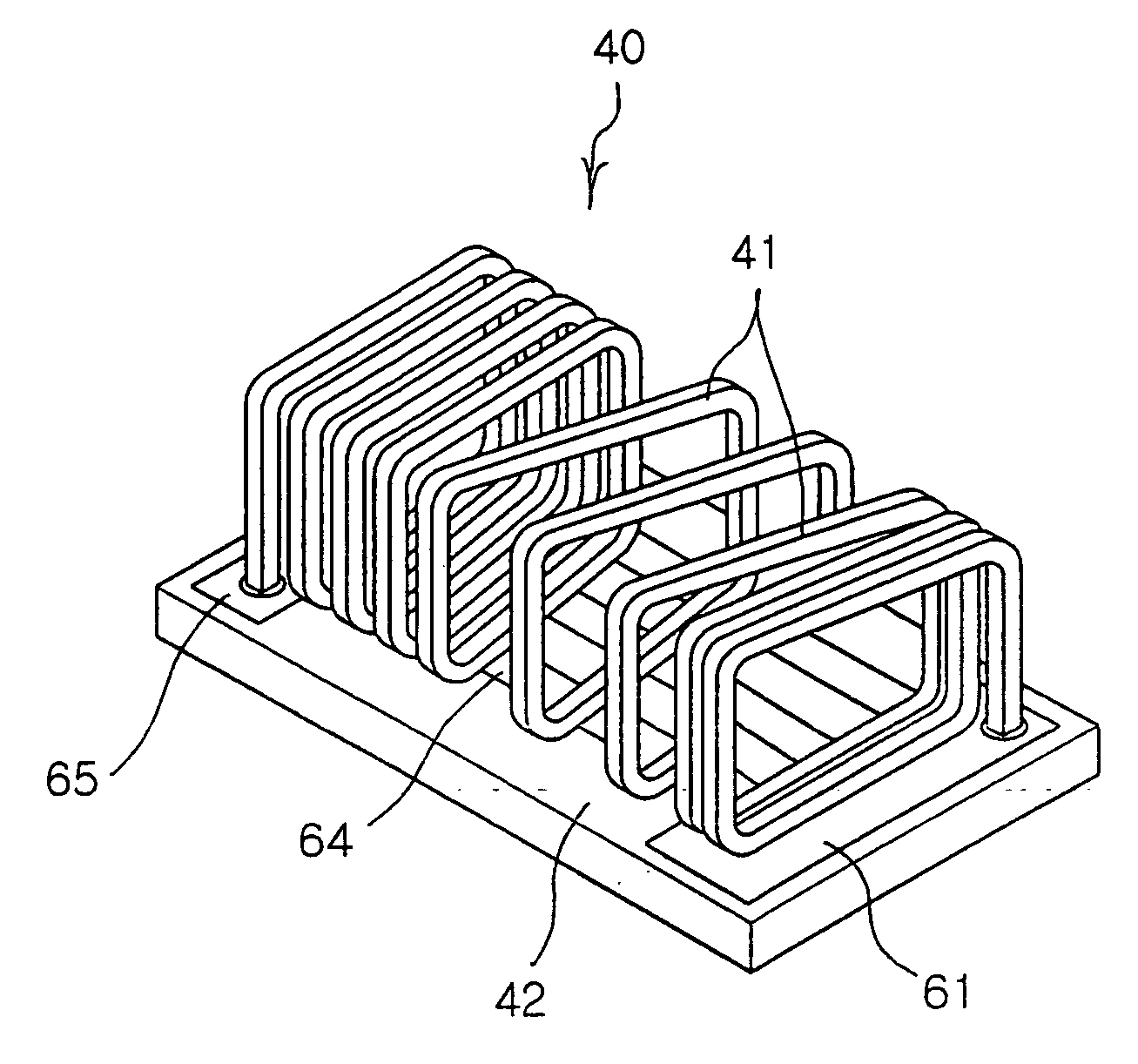 Broadband internal antenna