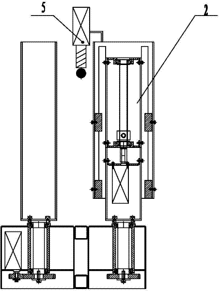 Robot used for automatically deicing high tension transmission line