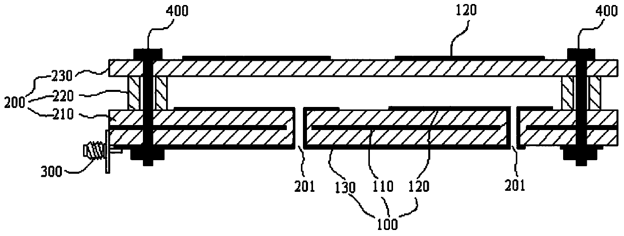 Micro-strip array antenna and base station