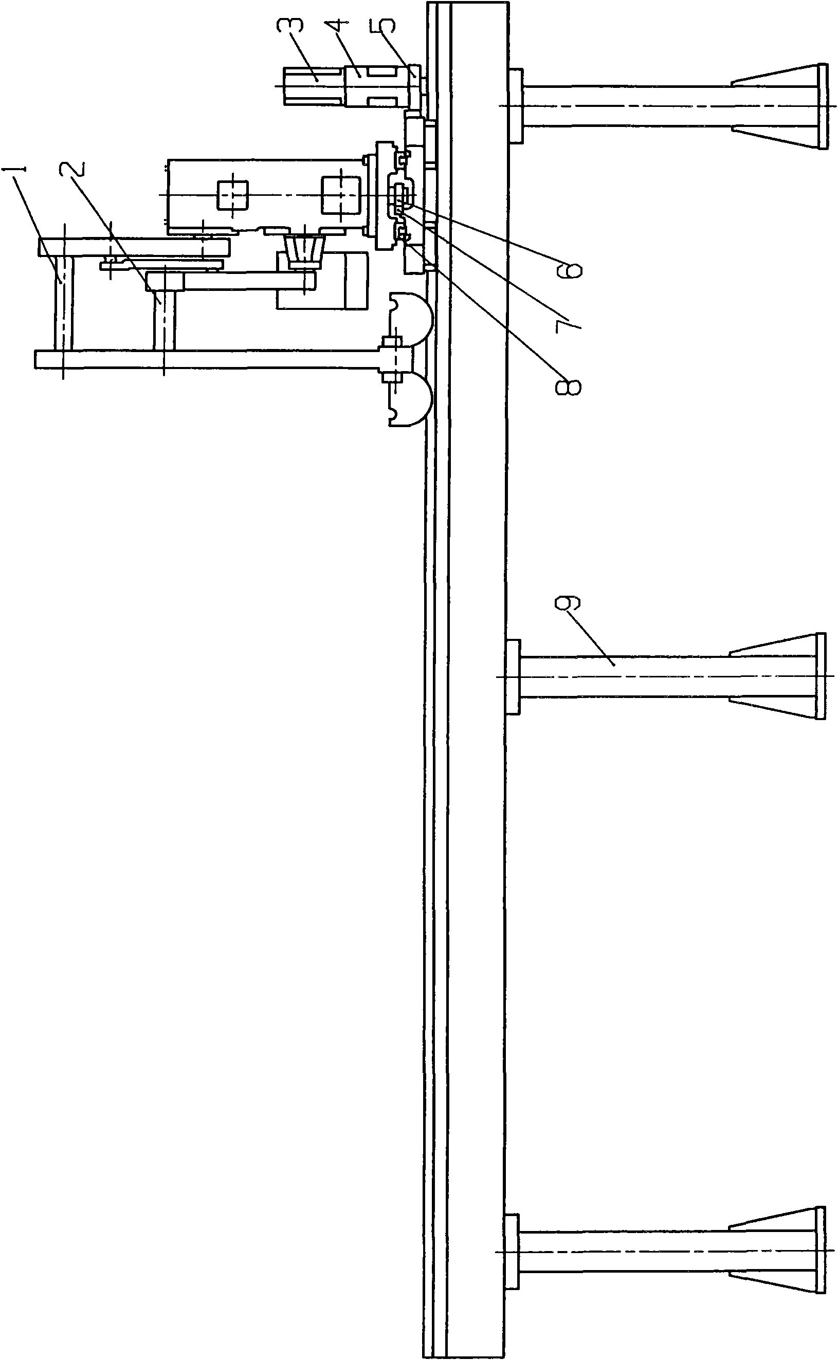 Robot for pouring aluminum piston