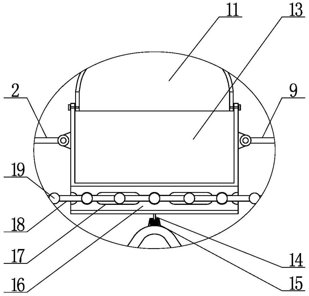 Vibrating screening equipment for refractory granular materials