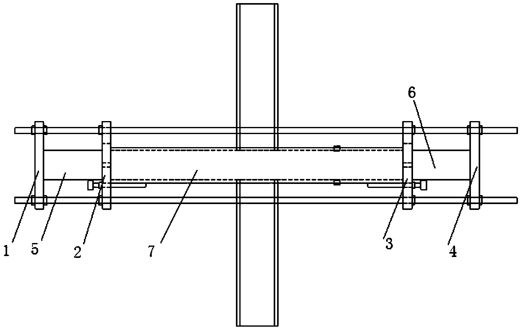 Self-balance system for exerting effective prestress on hardware